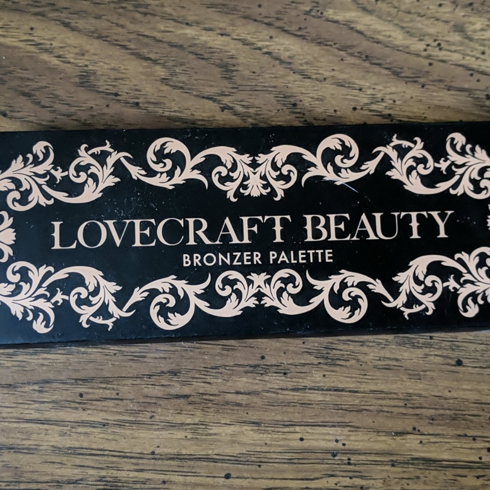 Lovecraft Beauty bronzer palette